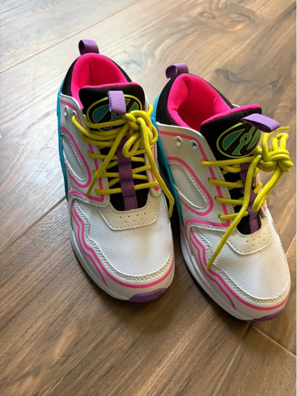 Heelys PRO 20 Girls Roller Skate Shoes White Blue Pink Purple Size J2